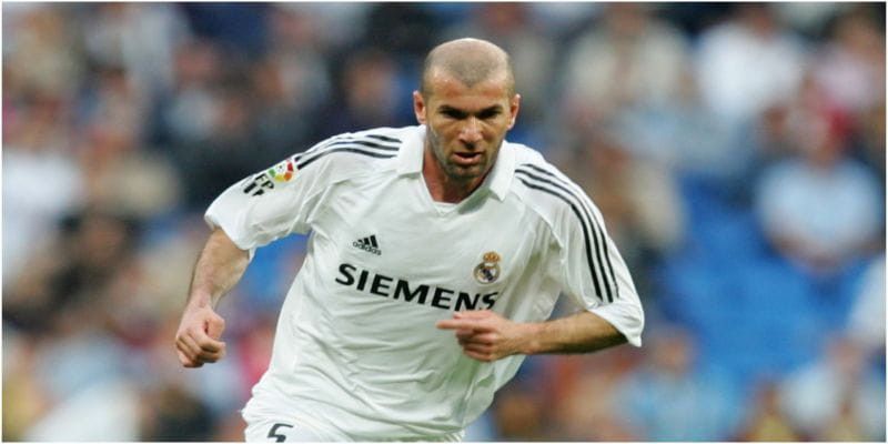 Huyền thoại bóng đá Zidane